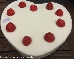 Erdbeer Joghurt Panna Cotta Torte