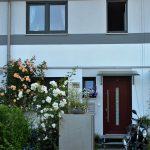 Haus + Vorgarten Mai 2017