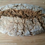 Fertiges freigeschobenes Vollkornbrot