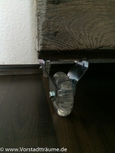 Die Rollen für die Kiste