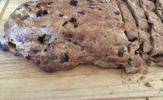Ciabatta mit getrockneten Tomaten und Oliven
