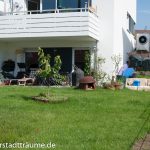 Garten vom Grundstücksende aus