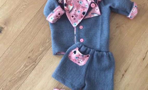 Winterwolloutfit Kleinkind