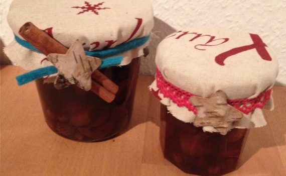 Rumtopf in Gläser