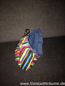 Hundeleckerlibeutel Rückseite mit Aufhänger